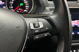 valkoinen Volkswagen Tiguan 2019 kuva 20.