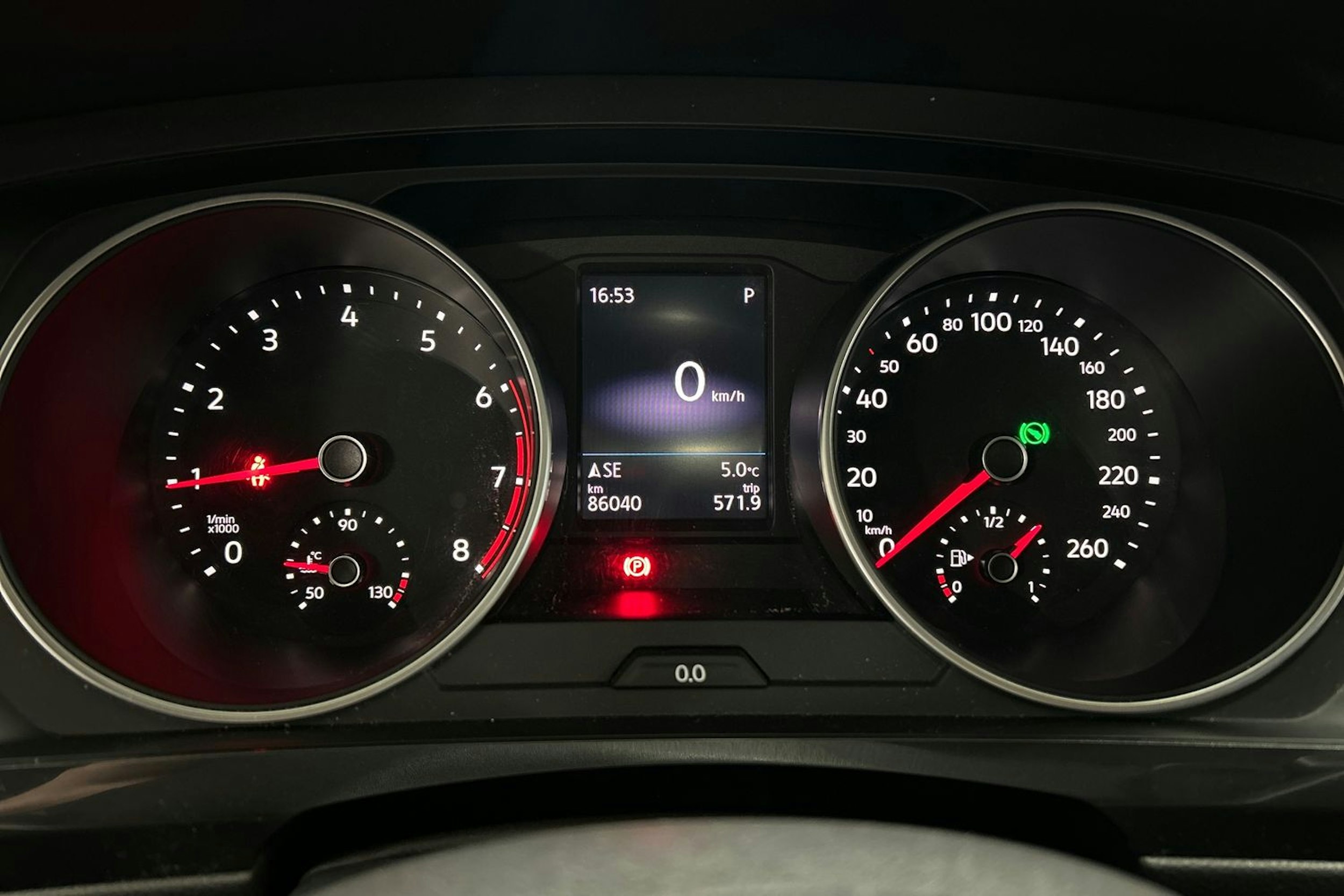 valkoinen Volkswagen Tiguan 2019 kuva 21.