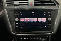 valkoinen Volkswagen Tiguan 2019 kuva 22.