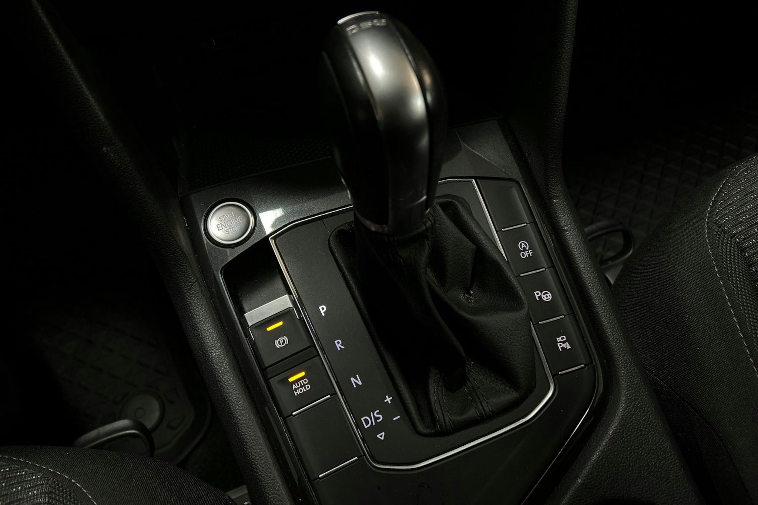 valkoinen Volkswagen Tiguan 2019 kuva 26.