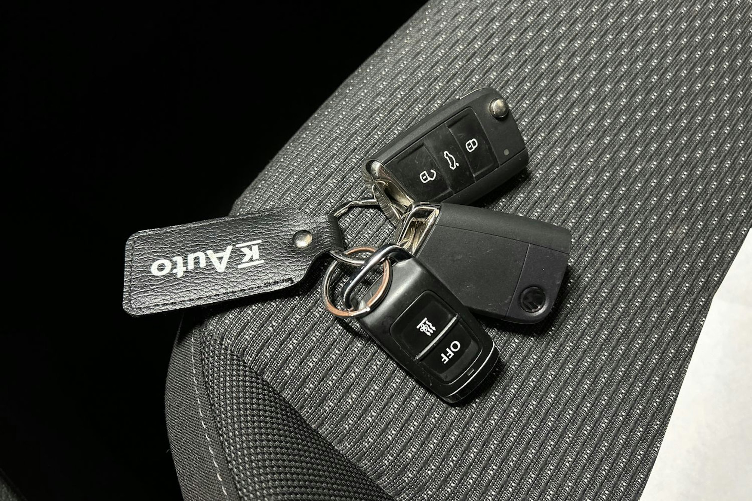 valkoinen Volkswagen Tiguan 2019 kuva 27.