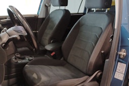 Sininen Volkswagen Tiguan Allspace 2019 kuva 16.
