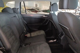 Sininen Volkswagen Tiguan Allspace 2019 kuva 18.