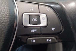 Sininen Volkswagen Tiguan Allspace 2019 kuva 22.
