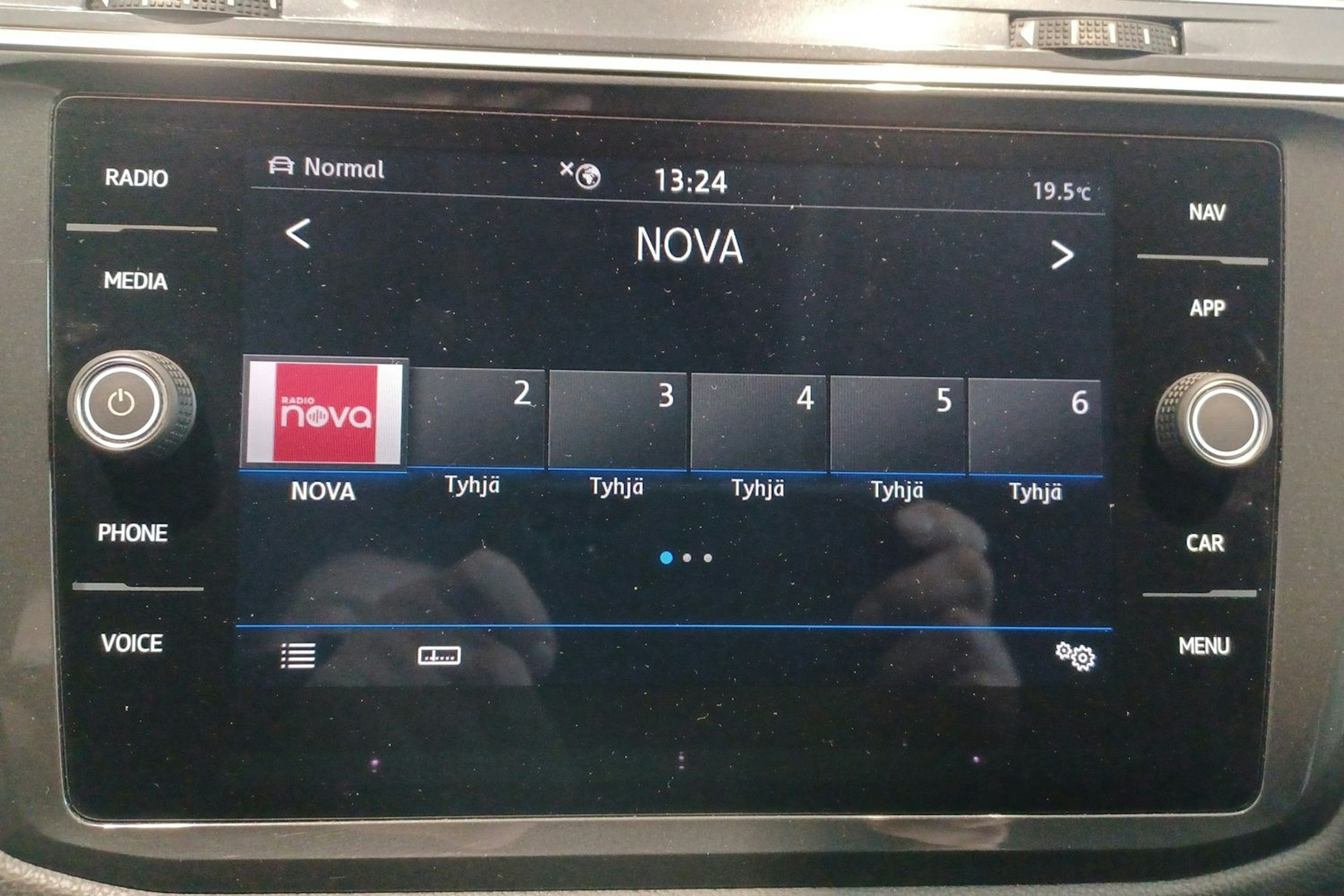 Sininen Volkswagen Tiguan Allspace 2019 kuva 24.