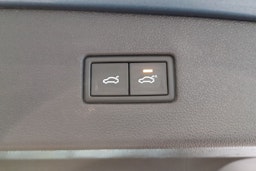 Sininen Volkswagen Tiguan Allspace 2019 kuva 33.