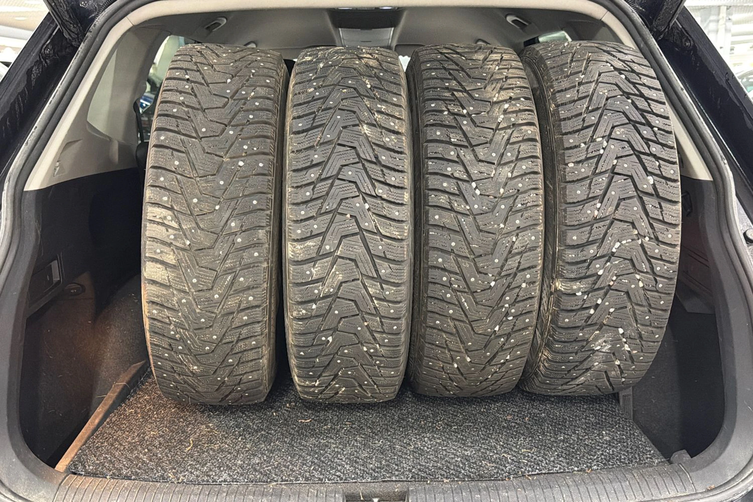 musta Volkswagen Tiguan Allspace 2019 kuva 6.