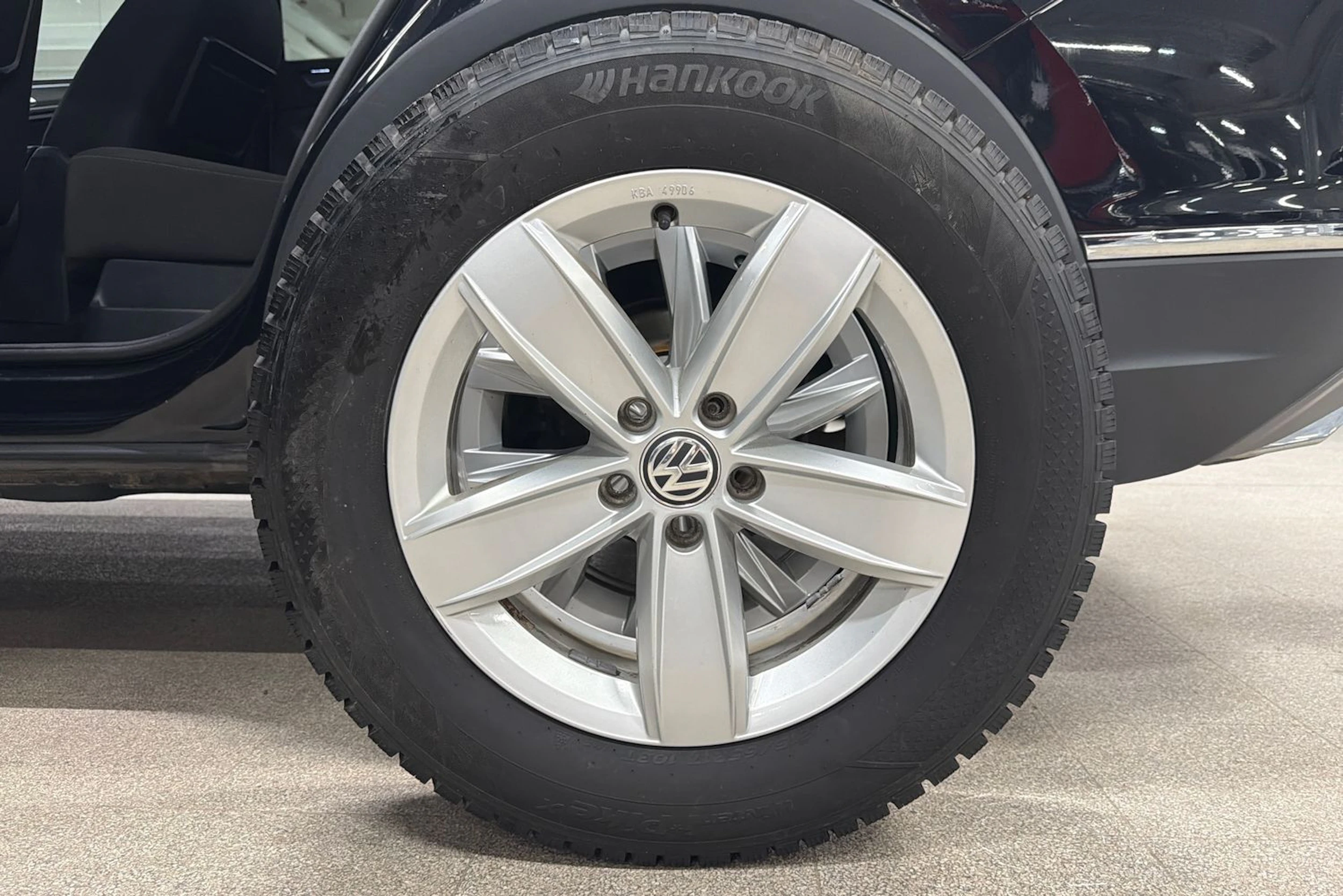 musta Volkswagen Tiguan Allspace 2019 kuva 10.