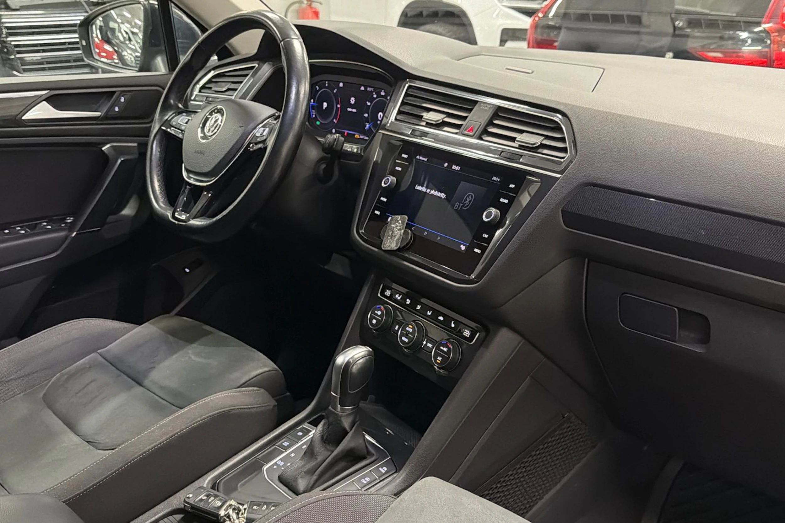 musta Volkswagen Tiguan Allspace 2019 kuva 11.
