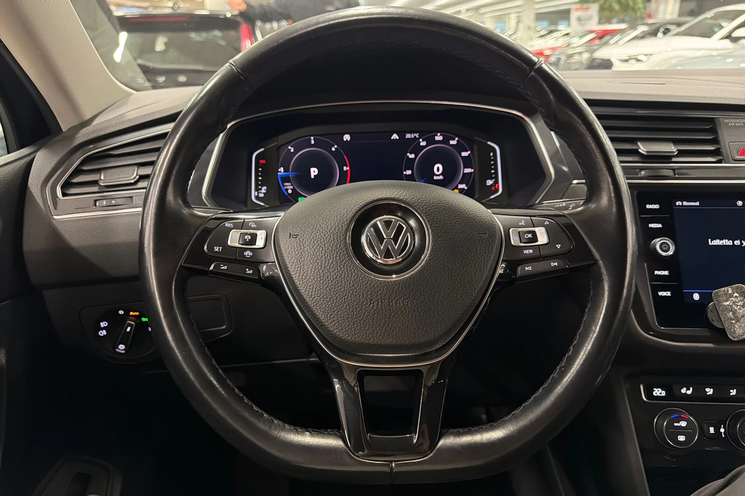 musta Volkswagen Tiguan Allspace 2019 kuva 13.