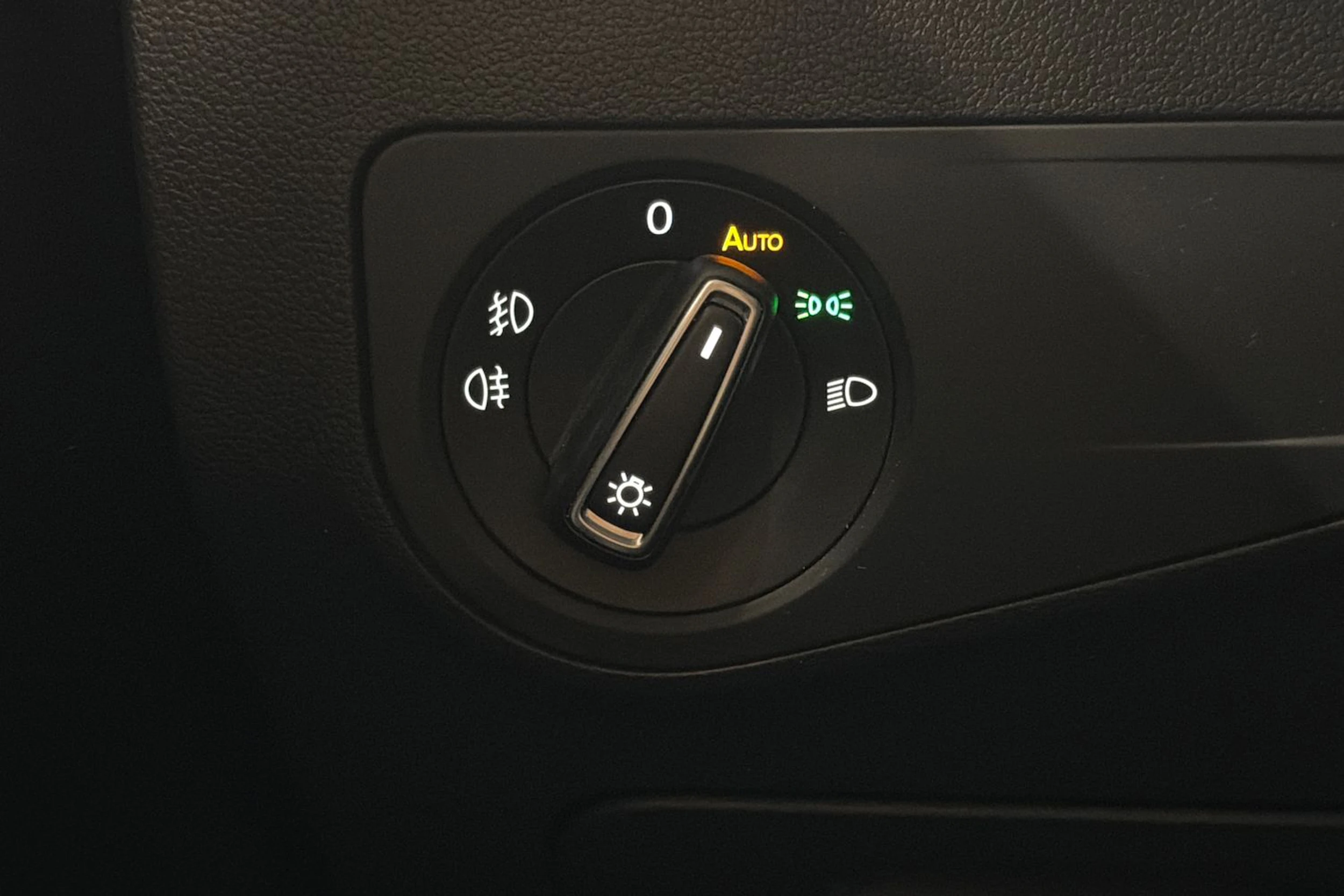 musta Volkswagen Tiguan Allspace 2019 kuva 16.