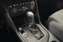 musta Volkswagen Tiguan Allspace 2019 kuva 20.