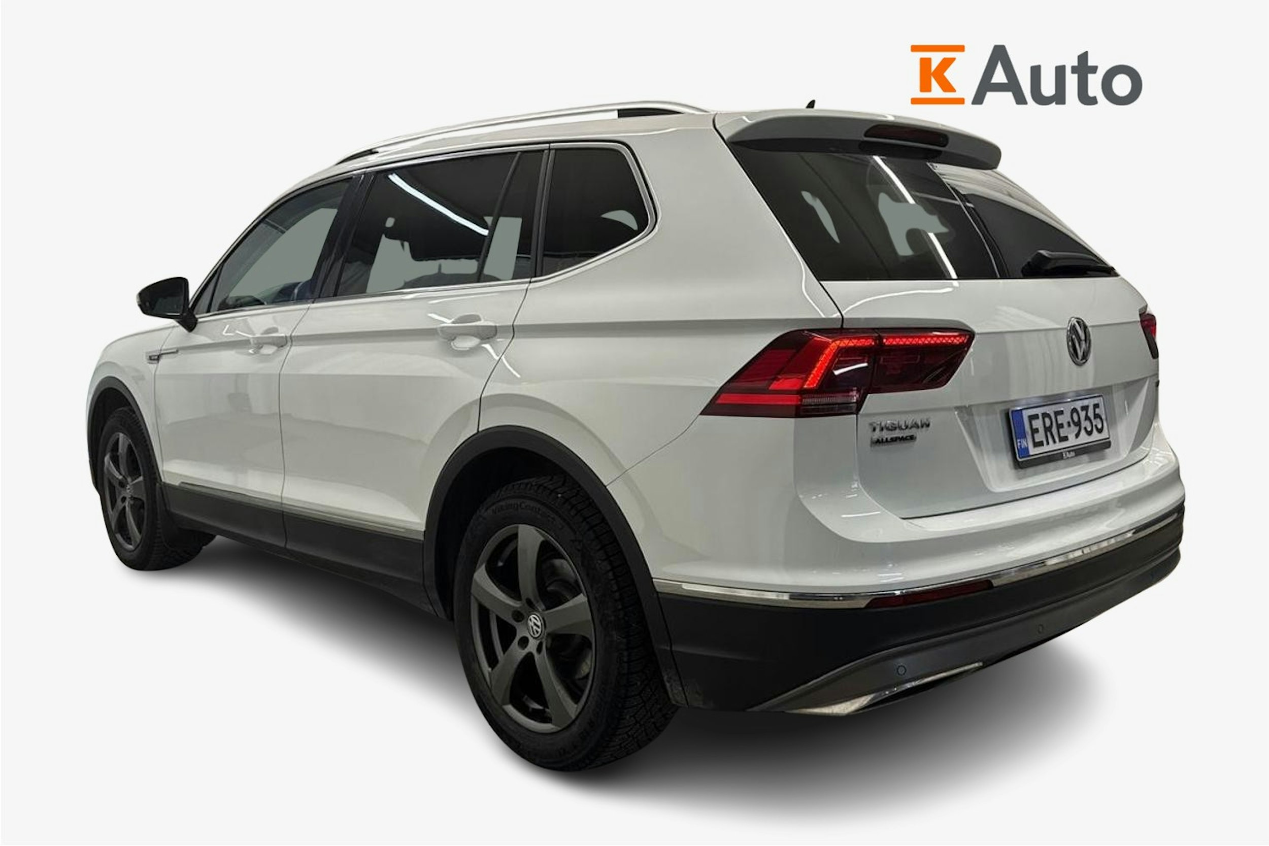Valkoinen Volkswagen Tiguan Allspace 2019 kuva 2.