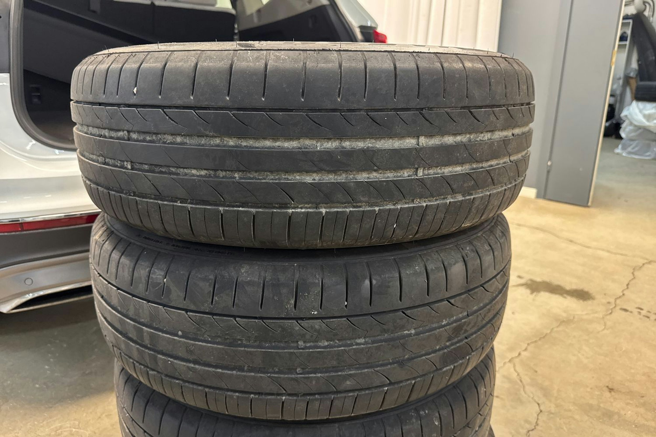 Valkoinen Volkswagen Tiguan Allspace 2019 kuva 14.