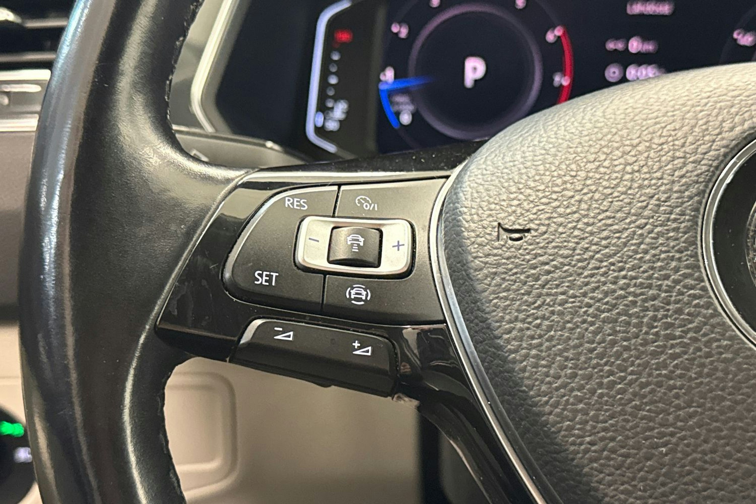 Valkoinen Volkswagen Tiguan Allspace 2019 kuva 19.