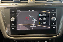 Sininen Volkswagen Tiguan Allspace 2019 kuva 12.