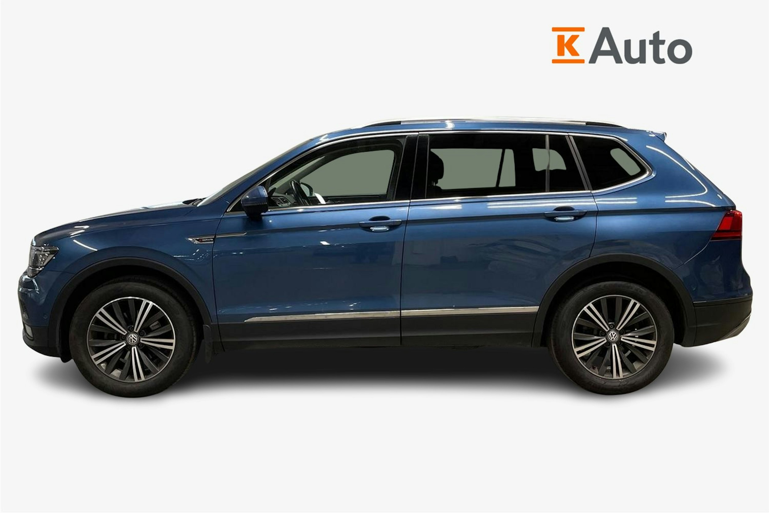 Sininen Volkswagen Tiguan Allspace 2019 kuva 6.