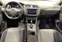 Sininen Volkswagen Tiguan Allspace 2019 kuva 9.