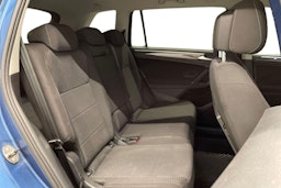 Sininen Volkswagen Tiguan Allspace 2019 kuva 10.