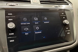 Sininen Volkswagen Tiguan Allspace 2019 kuva 18.