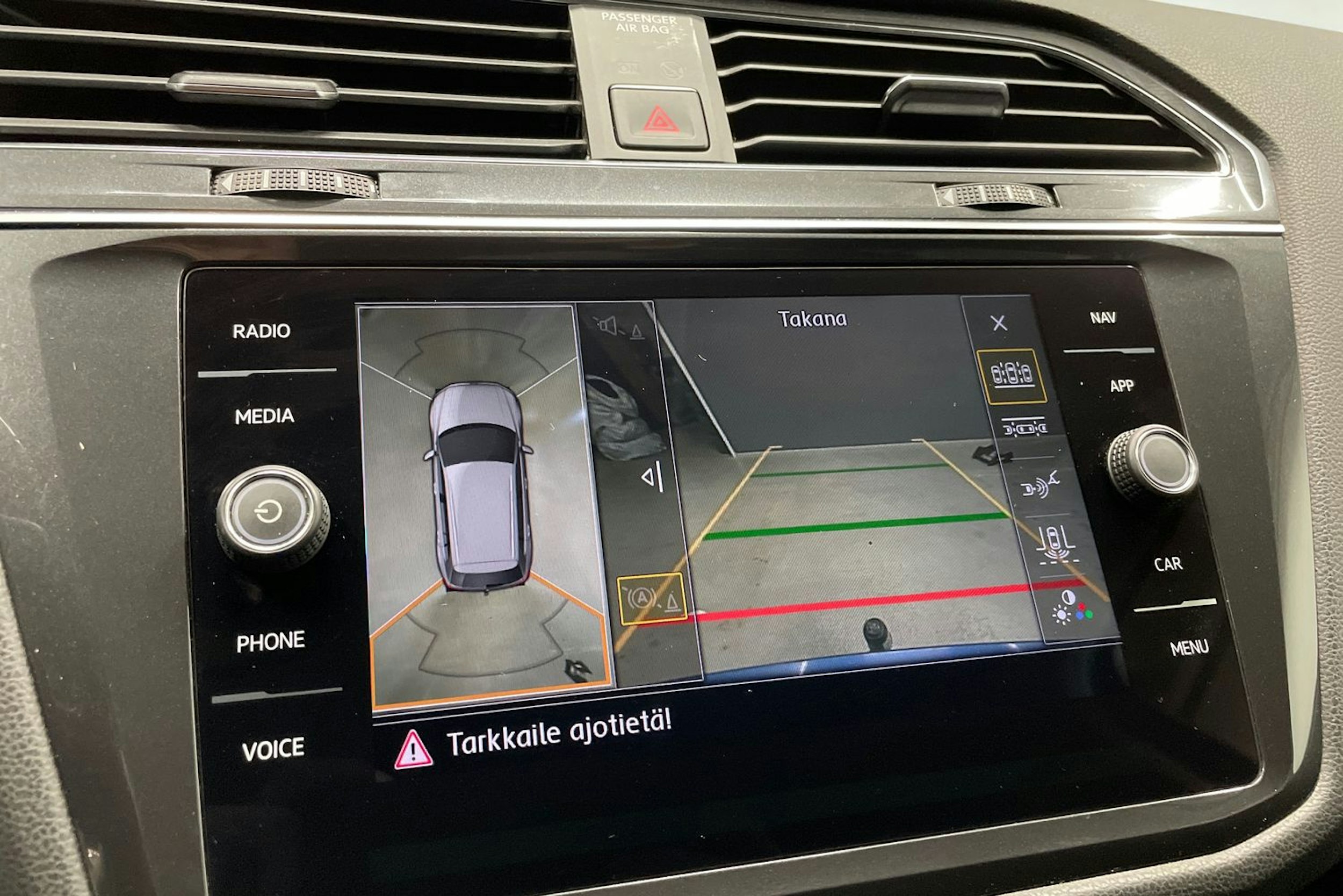 Sininen Volkswagen Tiguan Allspace 2019 kuva 21.