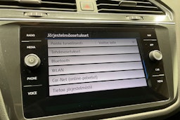 Sininen Volkswagen Tiguan Allspace 2019 kuva 23.