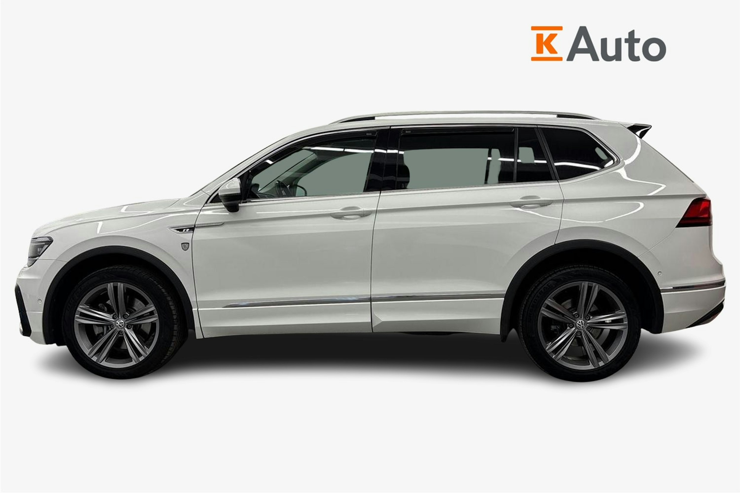 valkoinen Volkswagen Tiguan Allspace 2019 kuva 6.