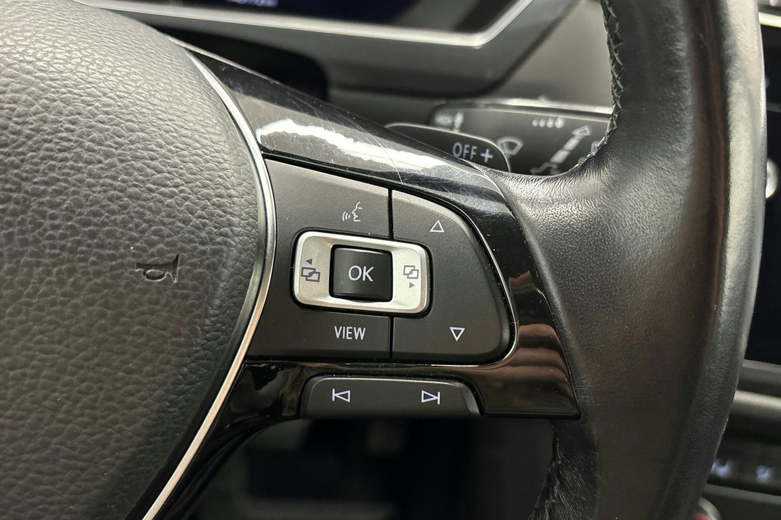 valkoinen Volkswagen Tiguan Allspace 2019 kuva 18.