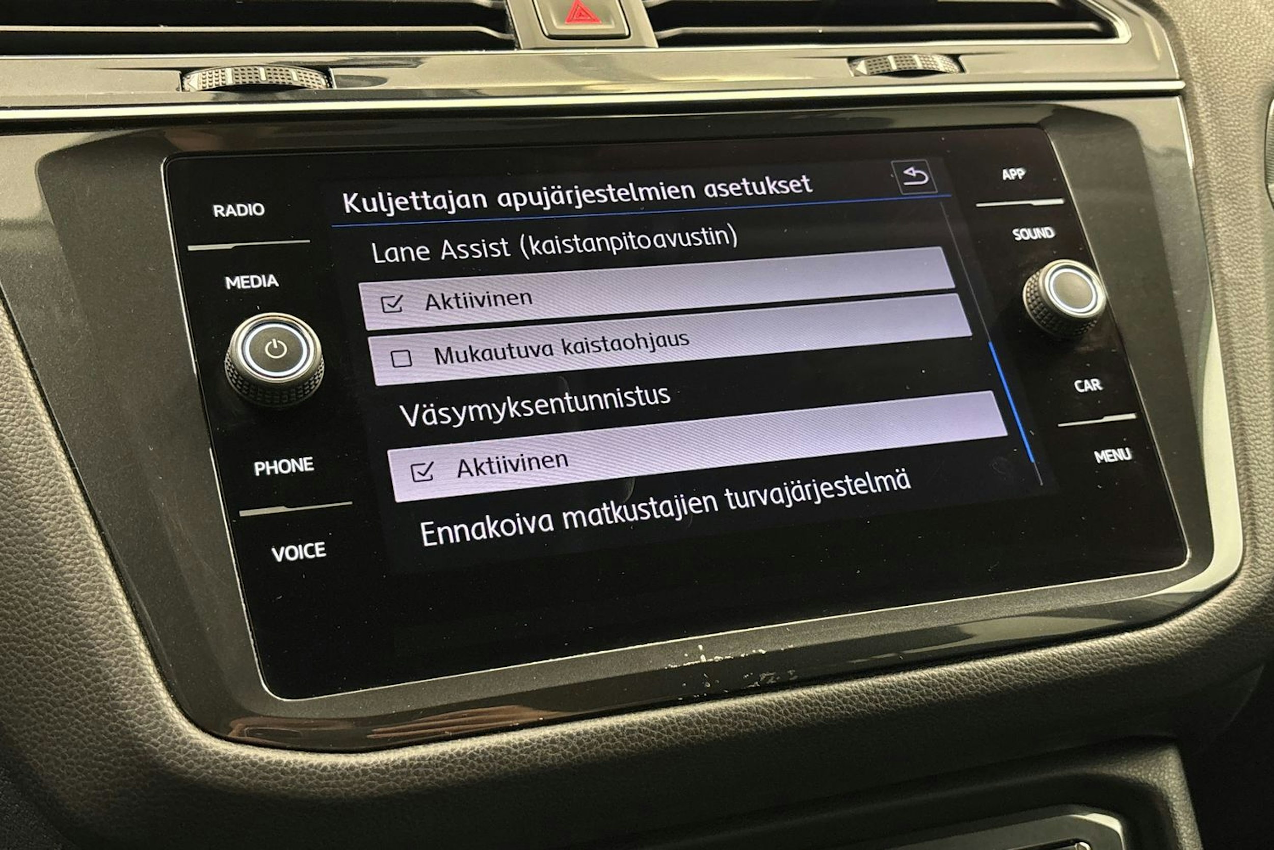 valkoinen Volkswagen Tiguan Allspace 2019 kuva 21.