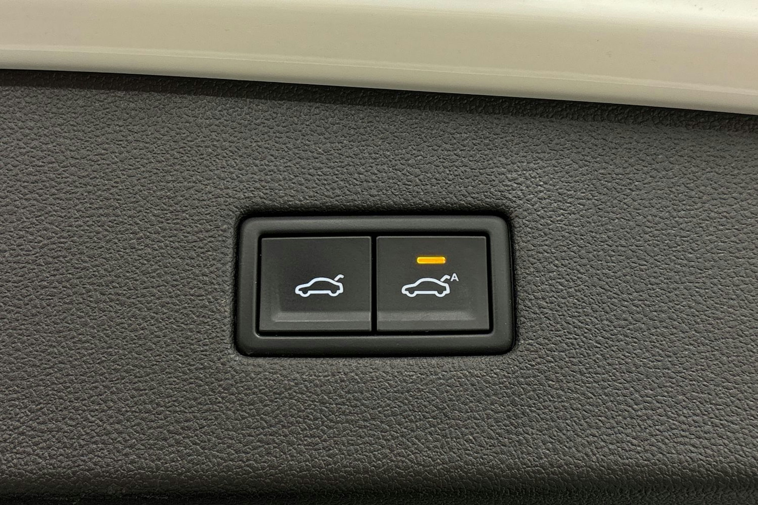 valkoinen Volkswagen Tiguan Allspace 2019 kuva 28.