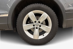 harmaa Volkswagen Tiguan Allspace 2020 kuva 11.