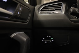 harmaa Volkswagen Tiguan Allspace 2020 kuva 19.