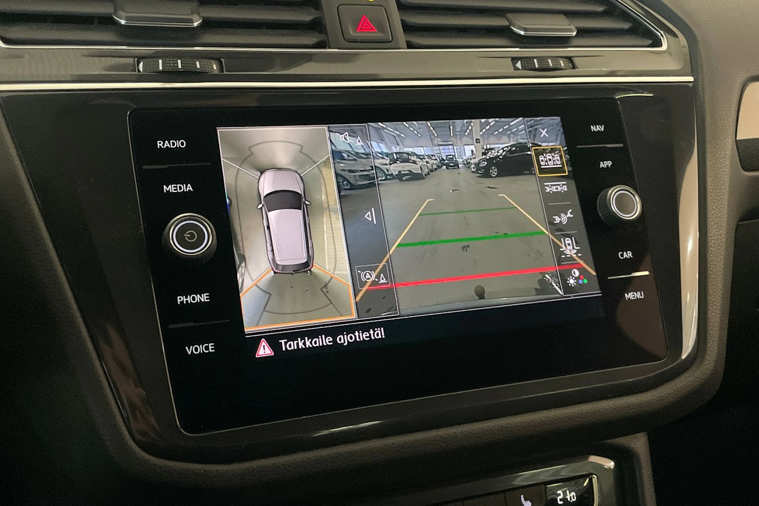 Harmaa Volkswagen Tiguan Allspace 2020 kuva 16.