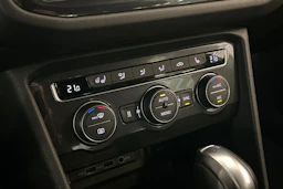 Harmaa Volkswagen Tiguan Allspace 2020 kuva 18.