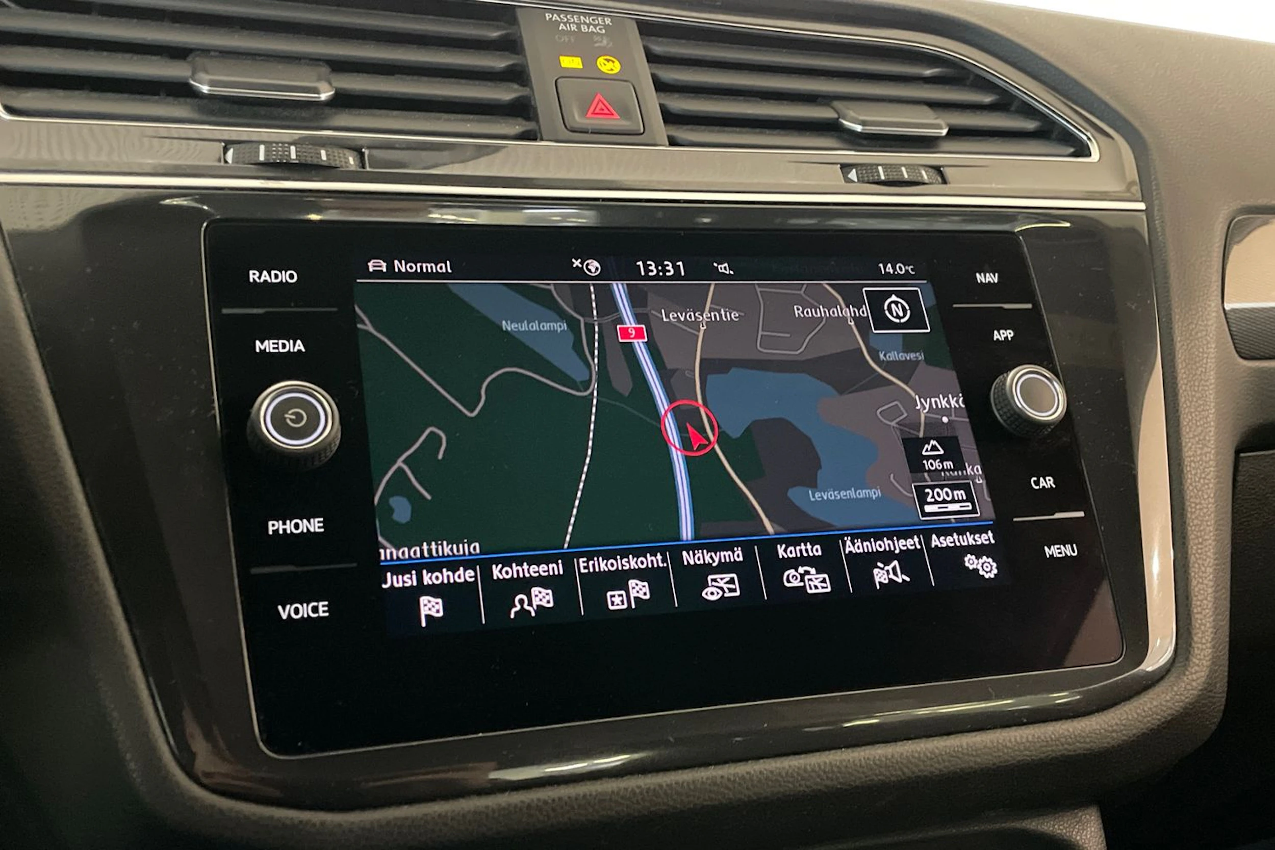 Harmaa Volkswagen Tiguan Allspace 2020 kuva 19.