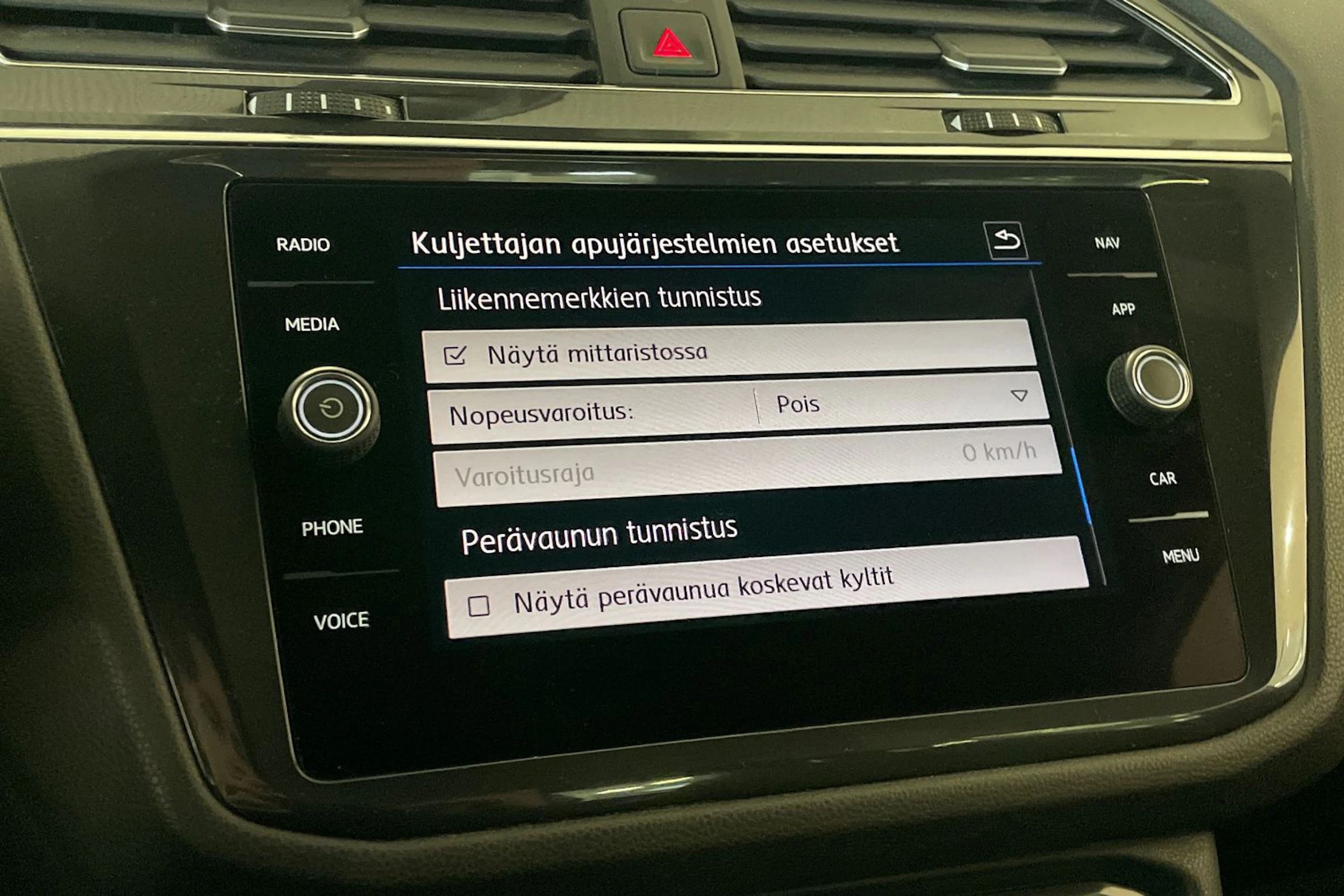 Harmaa Volkswagen Tiguan Allspace 2020 kuva 23.