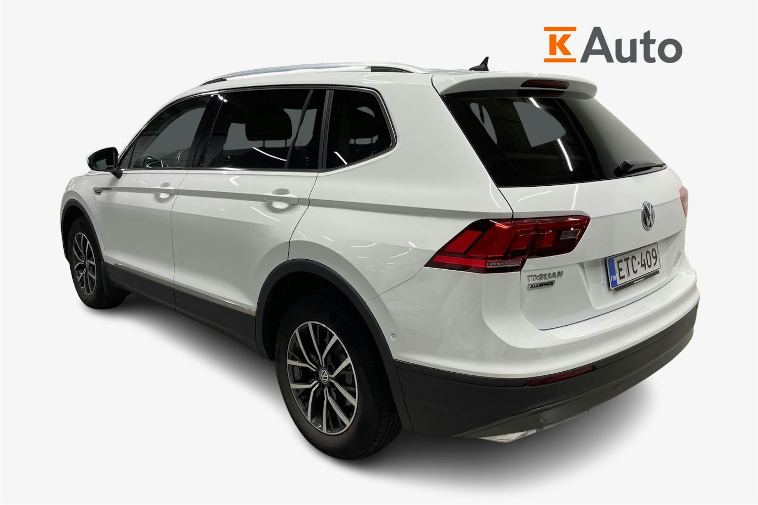 valkoinen Volkswagen Tiguan Allspace 2020 kuva 2.