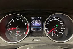 valkoinen Volkswagen Tiguan Allspace 2020 kuva 13.