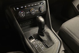 valkoinen Volkswagen Tiguan Allspace 2020 kuva 18.