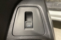 valkoinen Volkswagen Tiguan Allspace 2020 kuva 23.