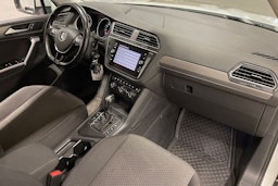 valkoinen Volkswagen Tiguan Allspace 2020 kuva 25.