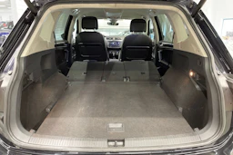 musta Volkswagen Tiguan Allspace 2020 kuva 16.