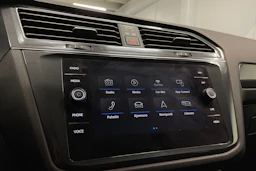 musta Volkswagen Tiguan Allspace 2020 kuva 20.