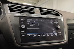 musta Volkswagen Tiguan Allspace 2020 kuva 22.