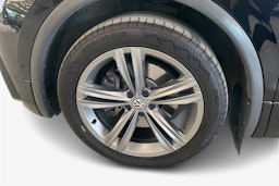 musta Volkswagen Tiguan Allspace 2020 kuva 11.