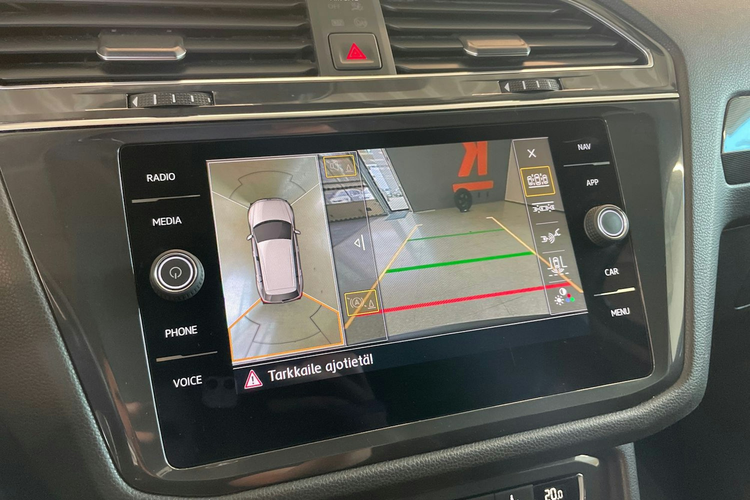 musta Volkswagen Tiguan Allspace 2020 kuva 20.