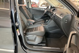 musta Volkswagen Tiguan Allspace 2020 kuva 31.