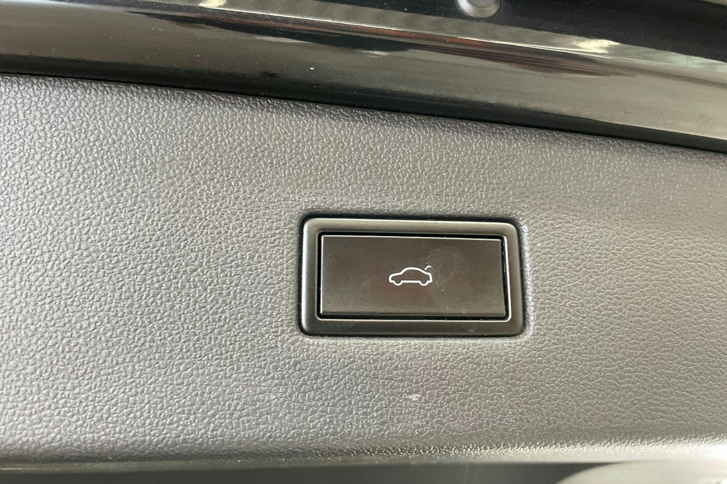 musta Volkswagen Tiguan Allspace 2020 kuva 37.