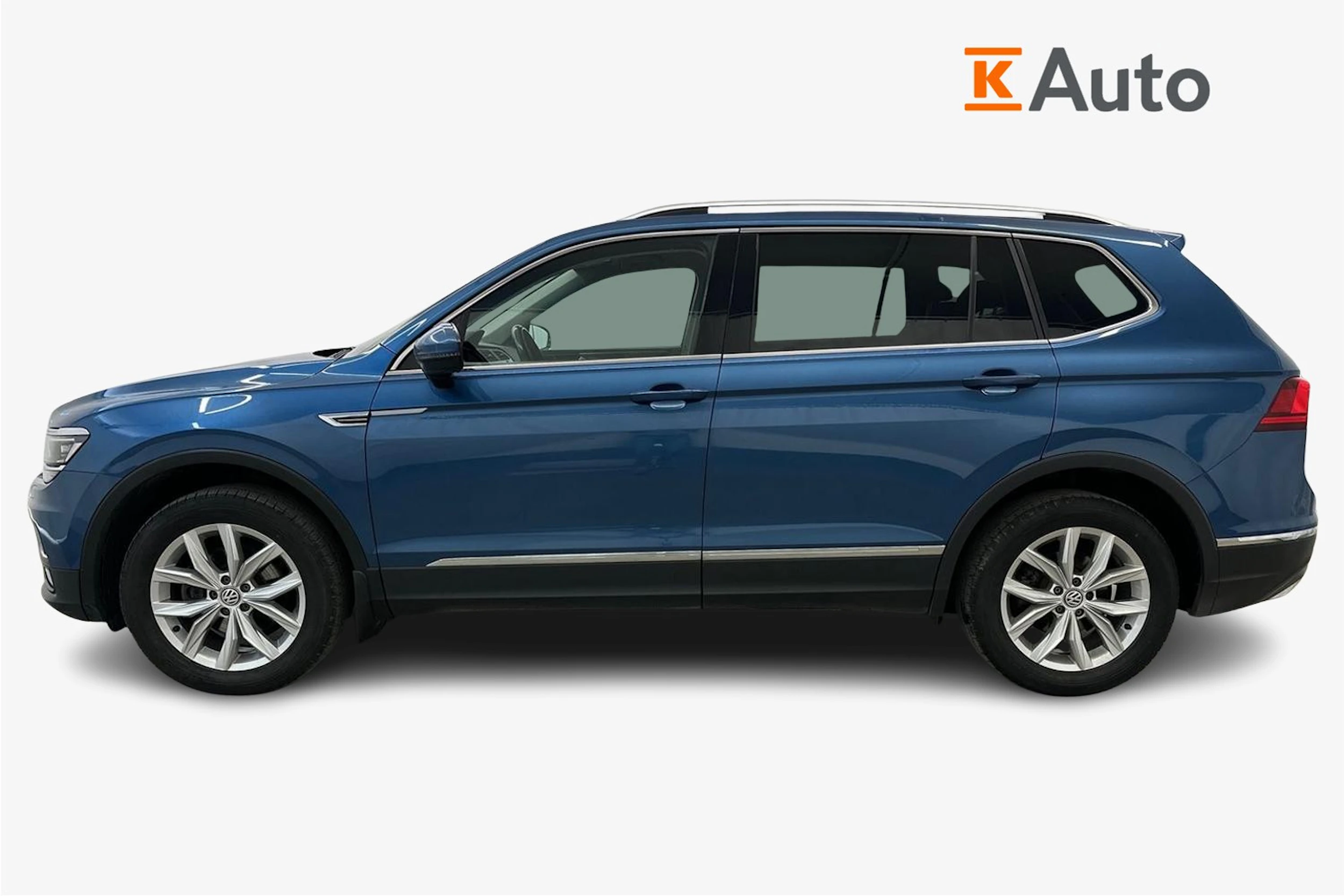 sininen Volkswagen Tiguan Allspace 2020 kuva 5.