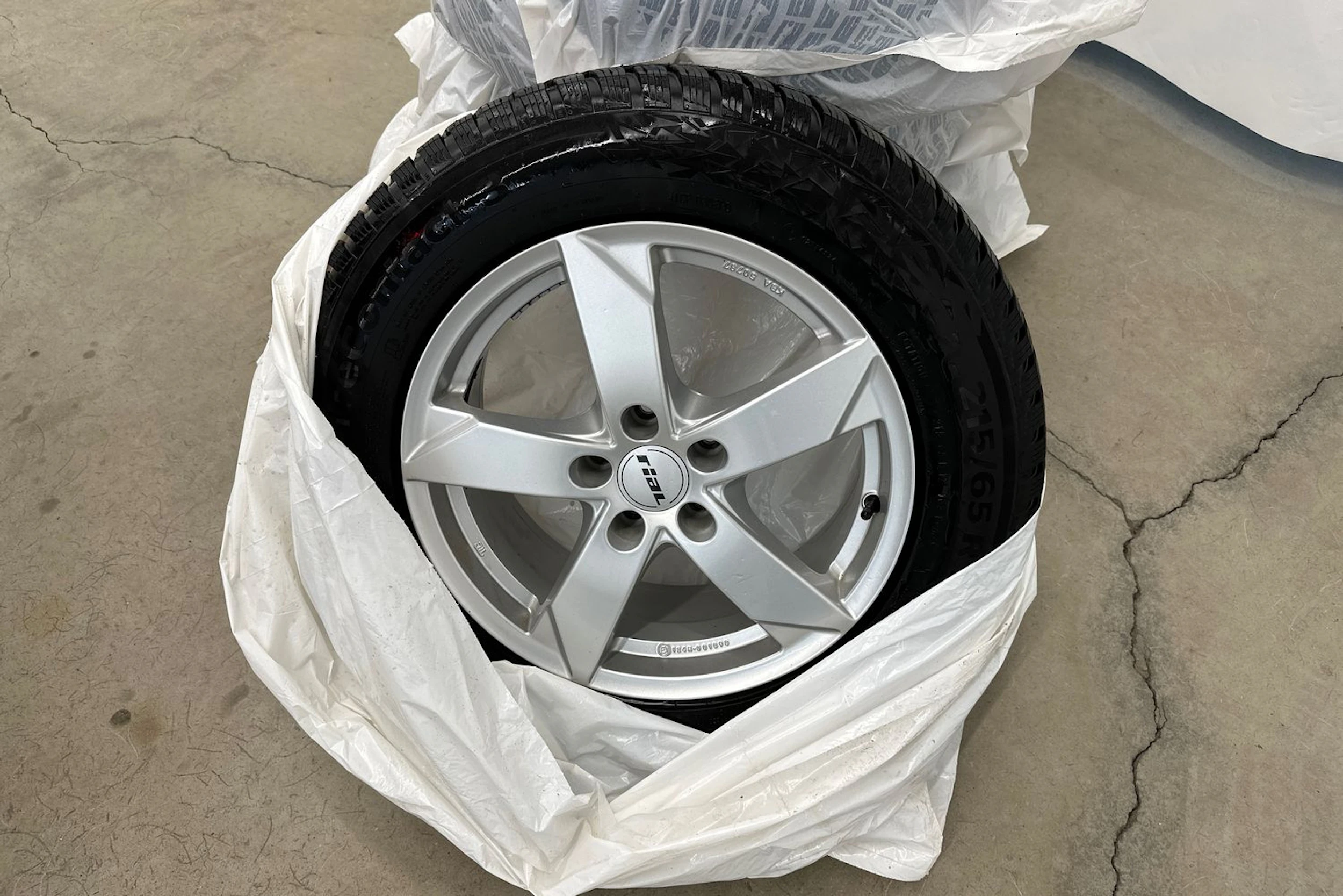 sininen Volkswagen Tiguan Allspace 2020 kuva 11.